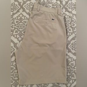 Men’s-Vineyard Vines-8” Performance Breaker Shorts-Stone-Size 33